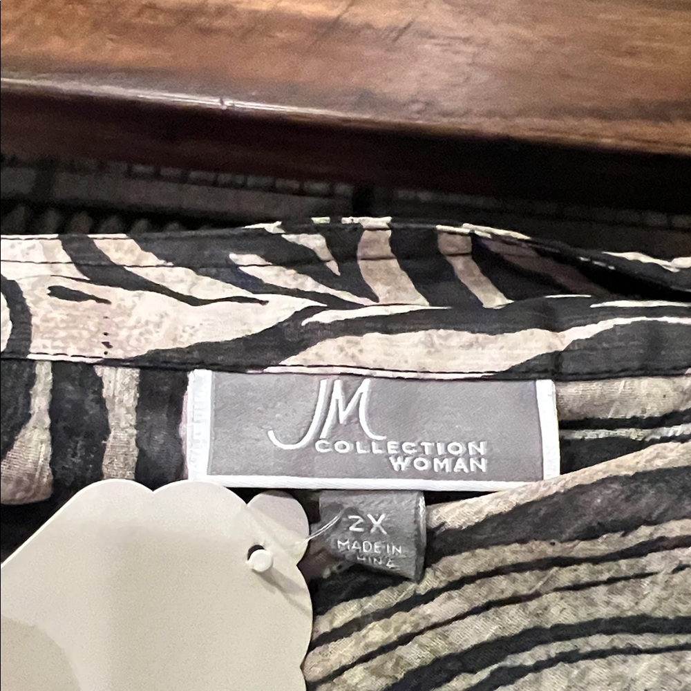 🐝JM Collection Black and White Zebra Kimono - Picture 8 of 9